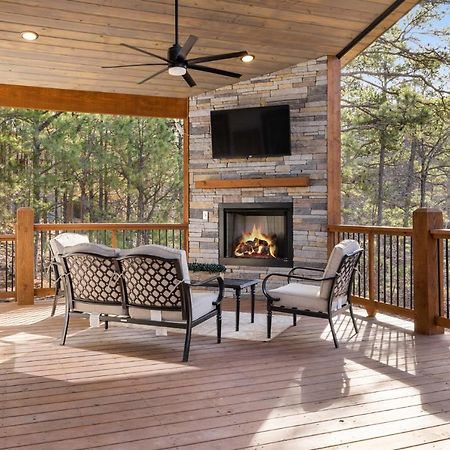 New Luxury Cabin, Hot Tub, Forest Views,Hotel Style Amenitiesブロークン・ボウ エクステリア 写真